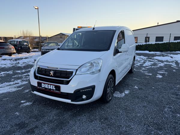 Gebrauchtwagen zum Verkauf: Peugeot Partner 1600CC HDI 99CV UTIL 3PLACES 2019 GPS GARANTIE!!!